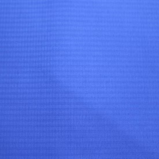 Rotoli di tessuto di seta poliestere twill di memoria impermeabile personalizzato a basso prezzo